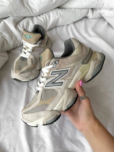 New Balance 9060 Brown