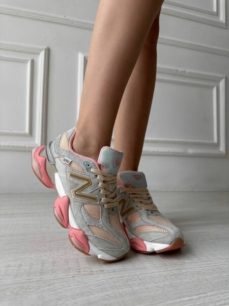 New Balance 9060 Pink