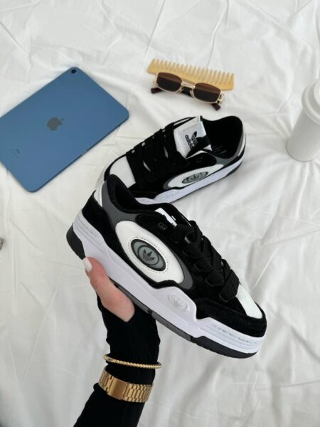 Adi2000 Black