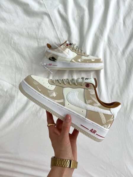 Nike Air Force Beige