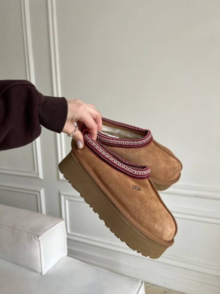 UGG Tasman Beige Red