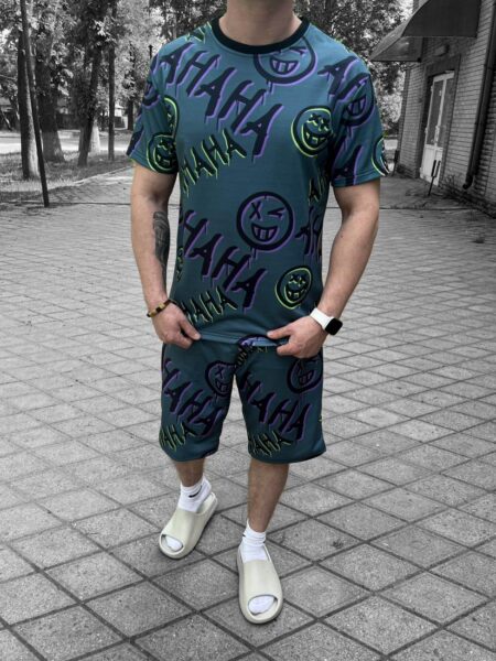 Спортивний літній костюм