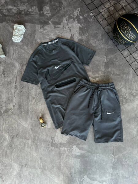 Спортивний літній костюм Nike