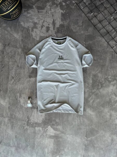 Футболка Under Armour