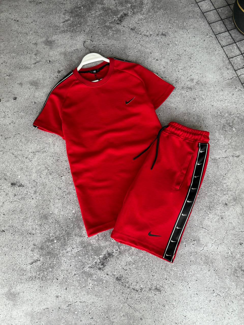 Спортивний літній костюм Nike