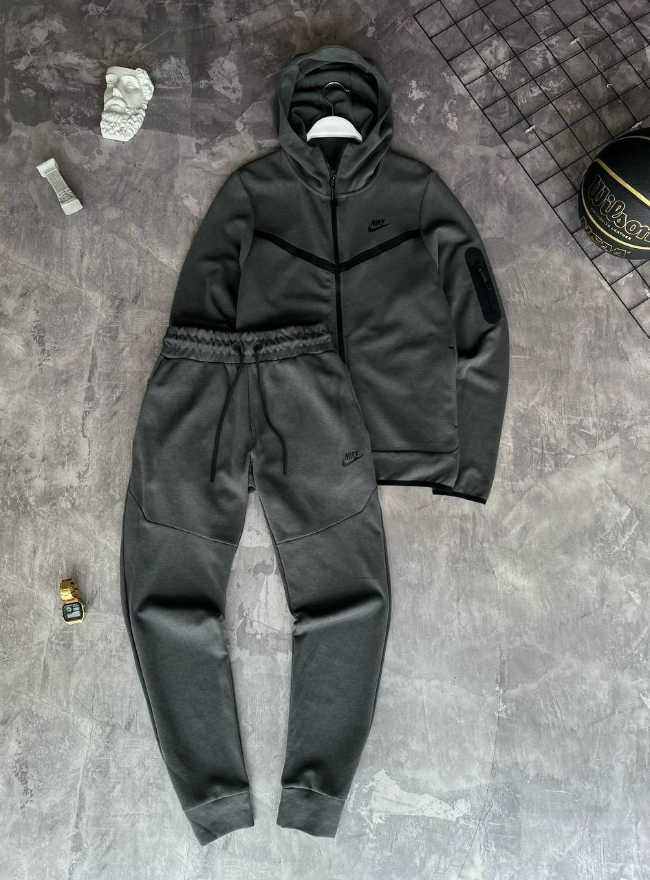 Костюм спортивний Nike - Зображення 2