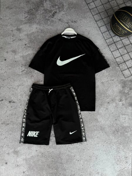 Спортивний літній костюм Nike