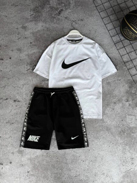 Спортивний літній костюм Nike