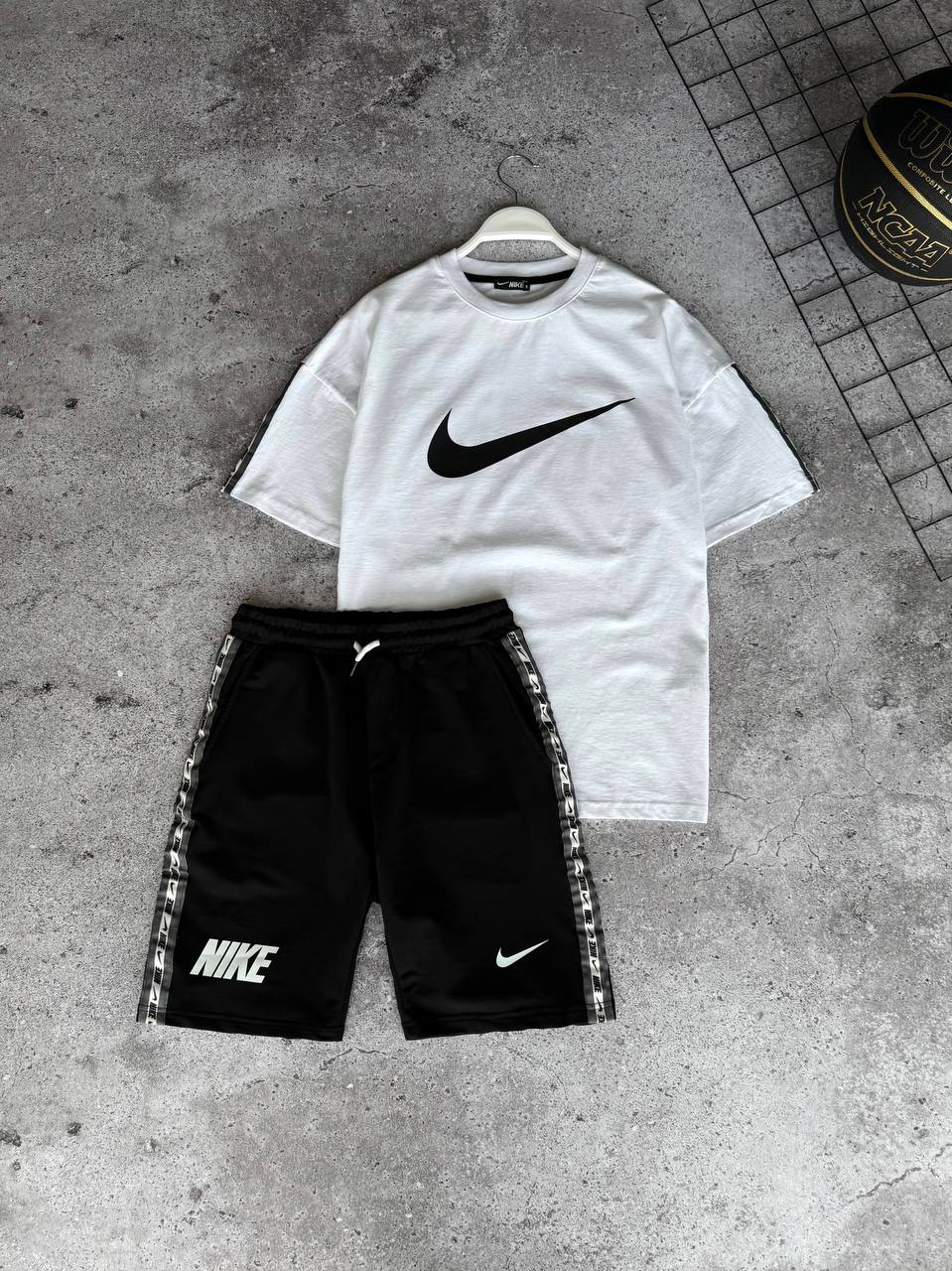 Спортивний літній костюм Nike