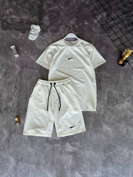 Спортивний літній костюм Nike