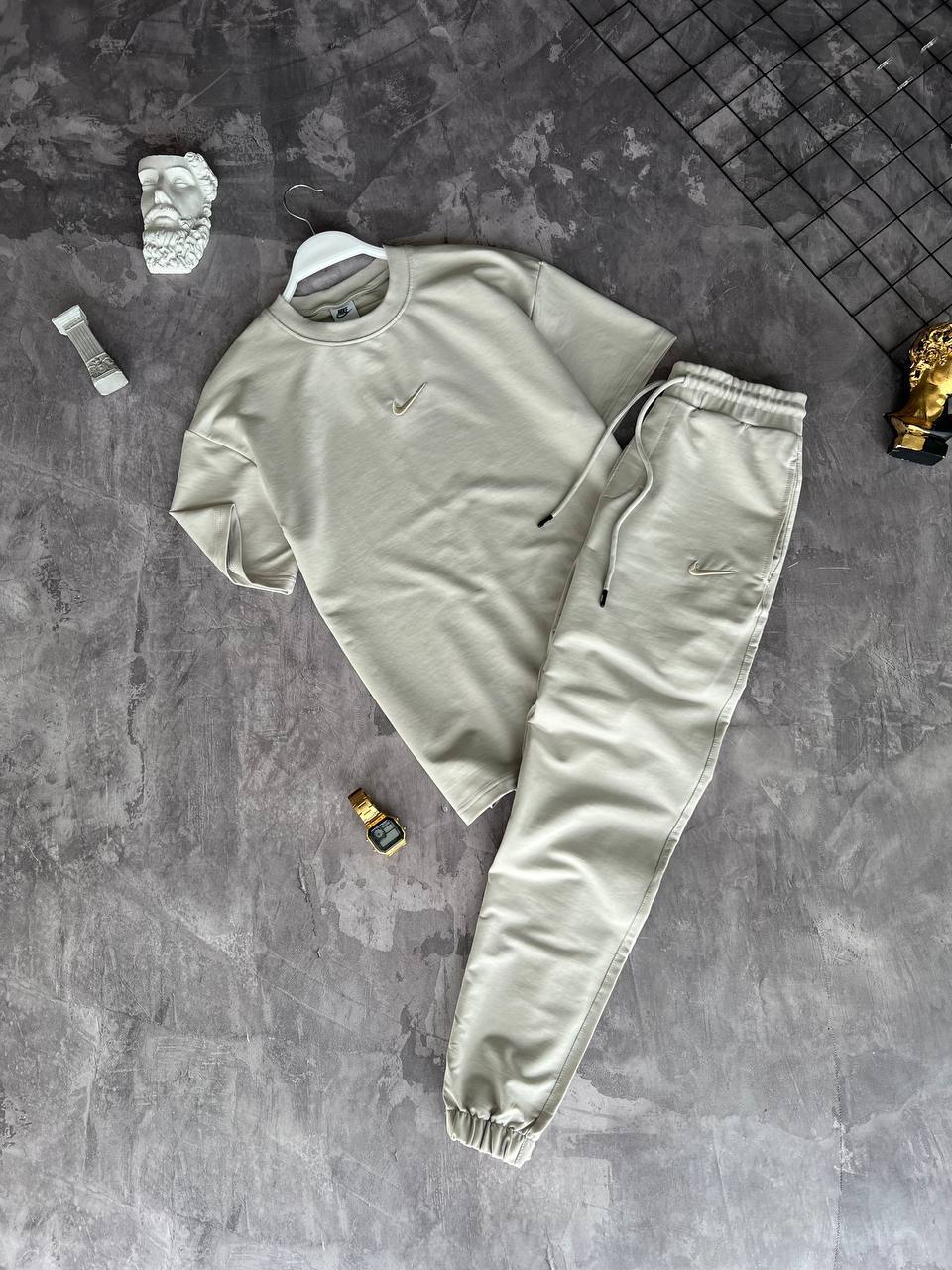 Костюм спортивний Nike - Зображення 4