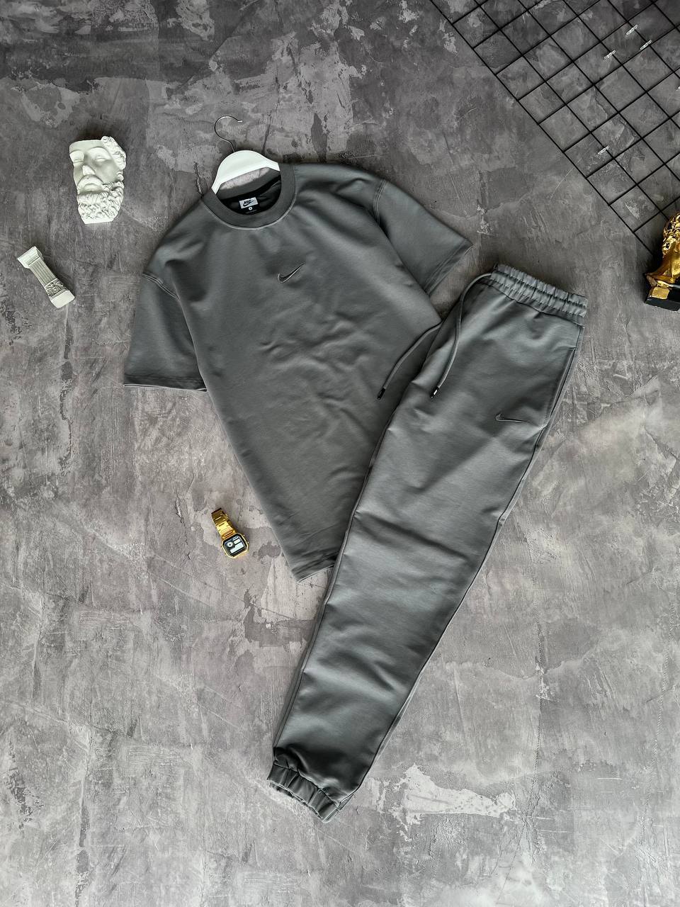 Костюм спортивний Nike - Зображення 4