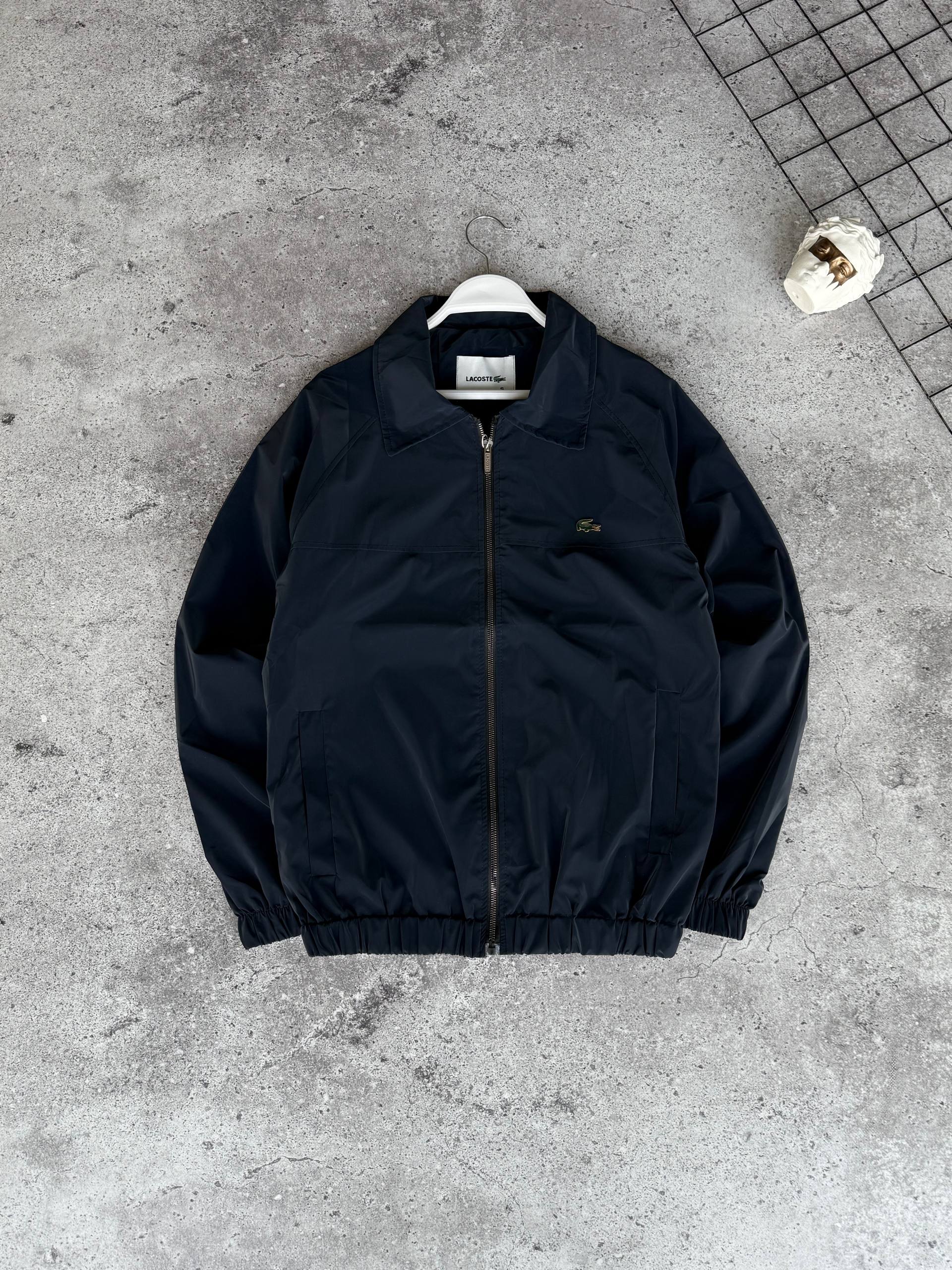 Вітрівка Lacoste