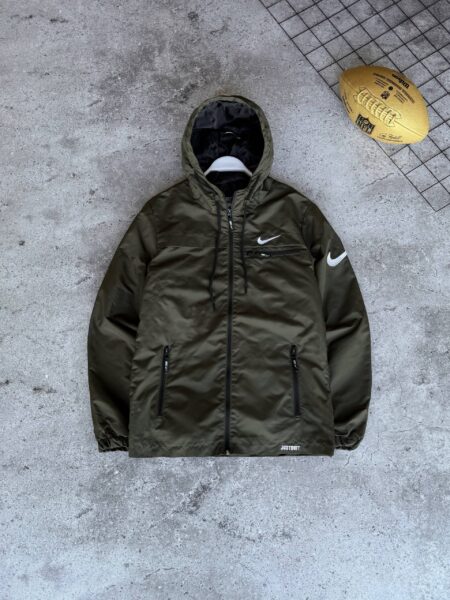 Вітрівка Nike