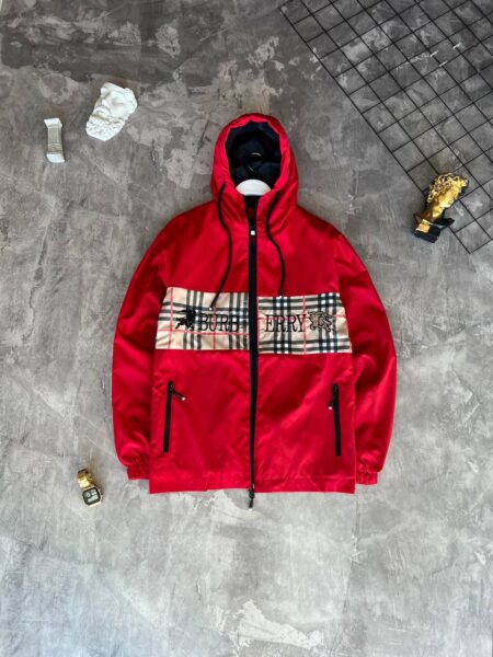 Вітрівка Burberry