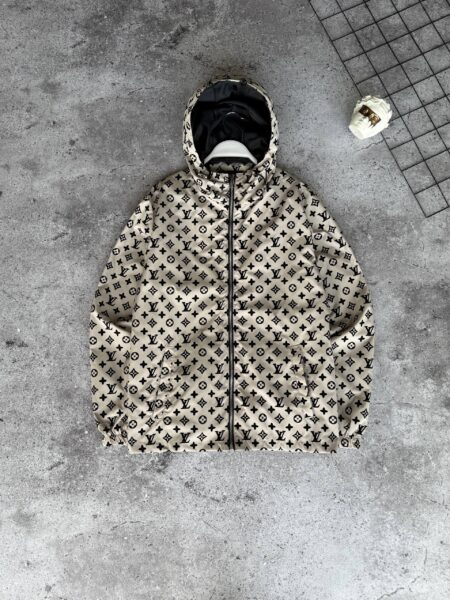 Вітрівка Louis Vuitton